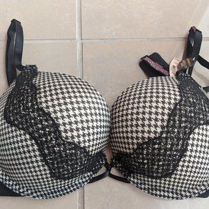 Victoria's Secret Bombshell Plunge 34D